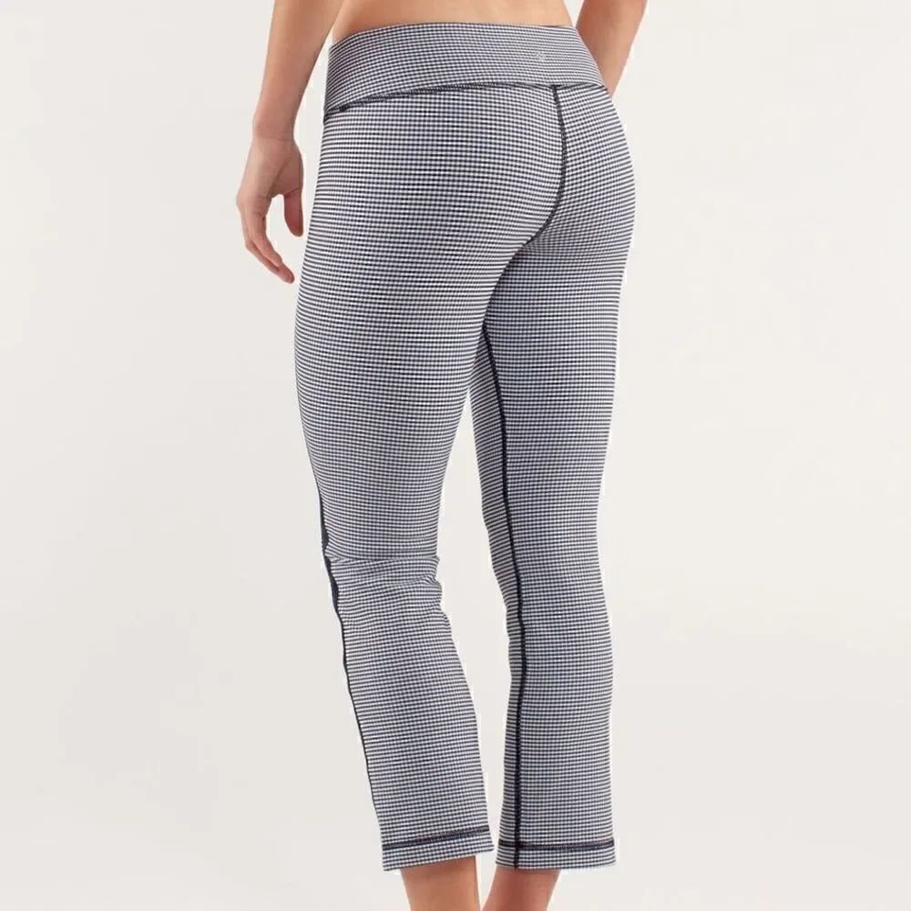Lululemon Coast To Class Pant - Picture 2 of 6
